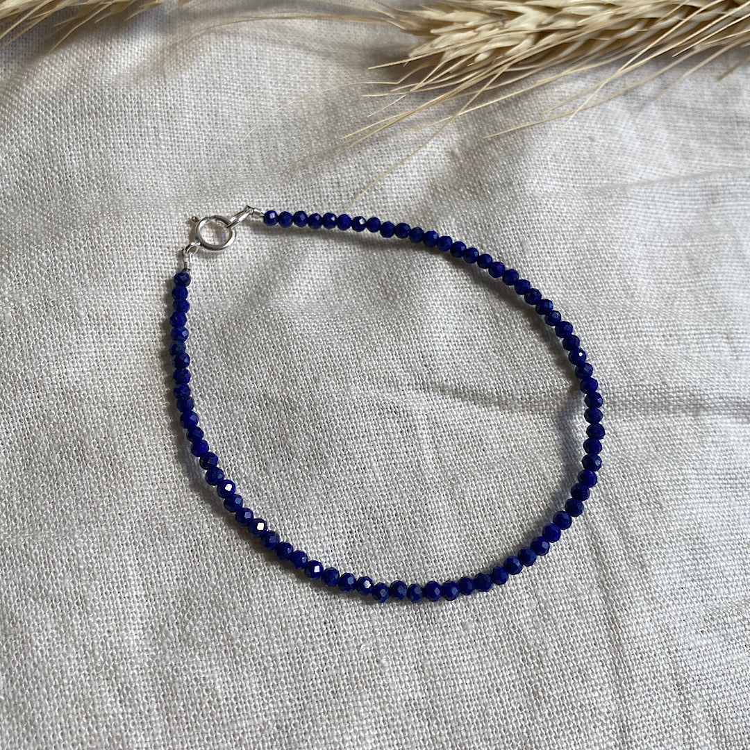Gemstone beaded bracelet - Lapis Lazuli - December alt birthstone NM47