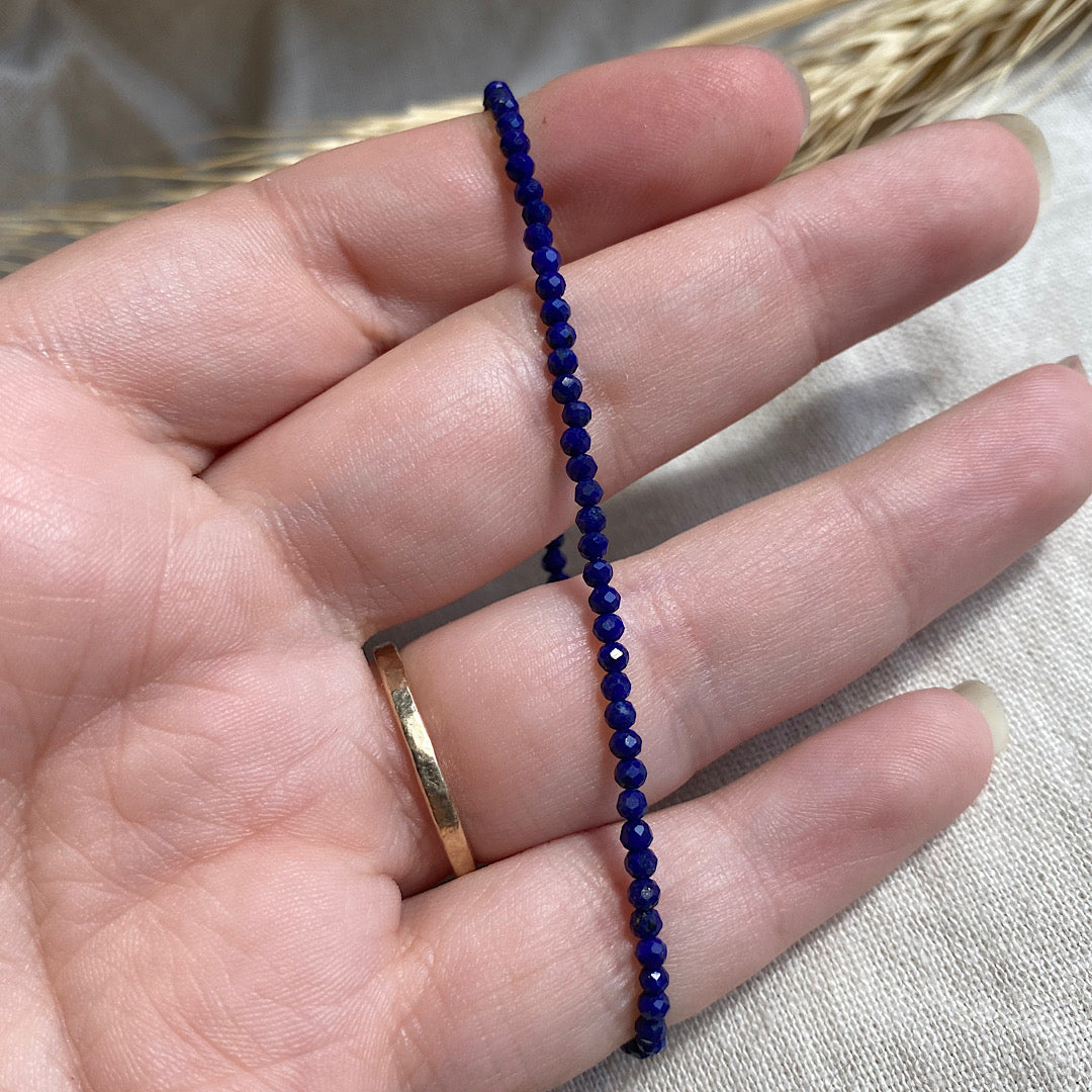 Gemstone beaded bracelet - Lapis Lazuli - December alt birthstone NM47