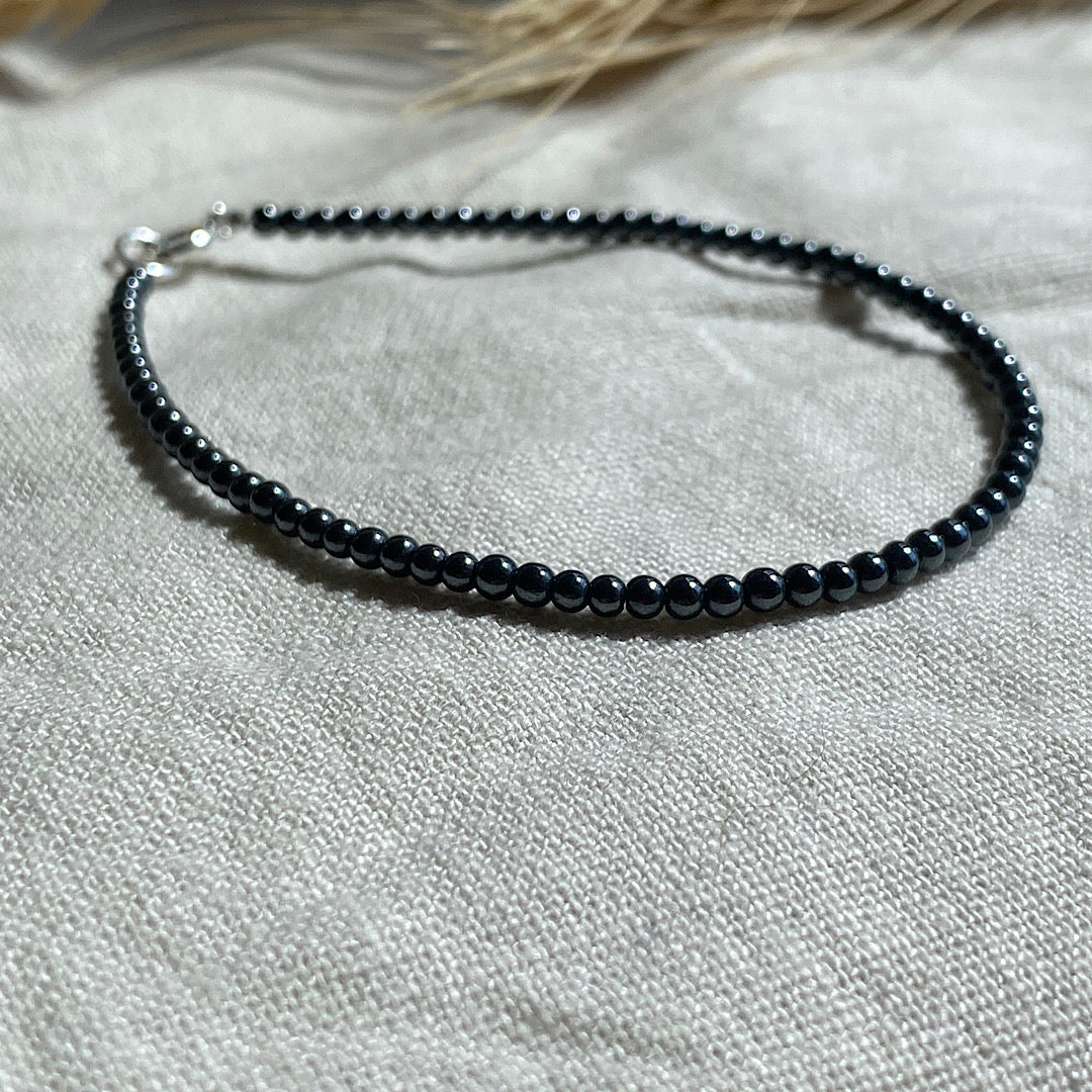 Gemstone beaded bracelet - Hematite NM47