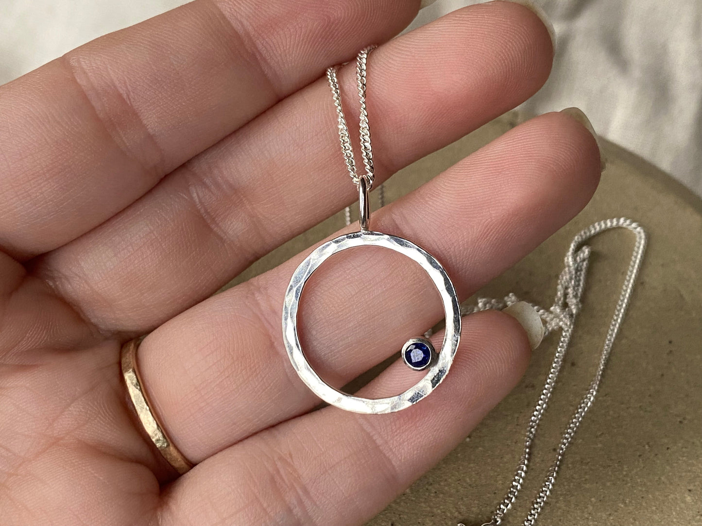 New - Blue kyanite sparkle hoop necklace NM47