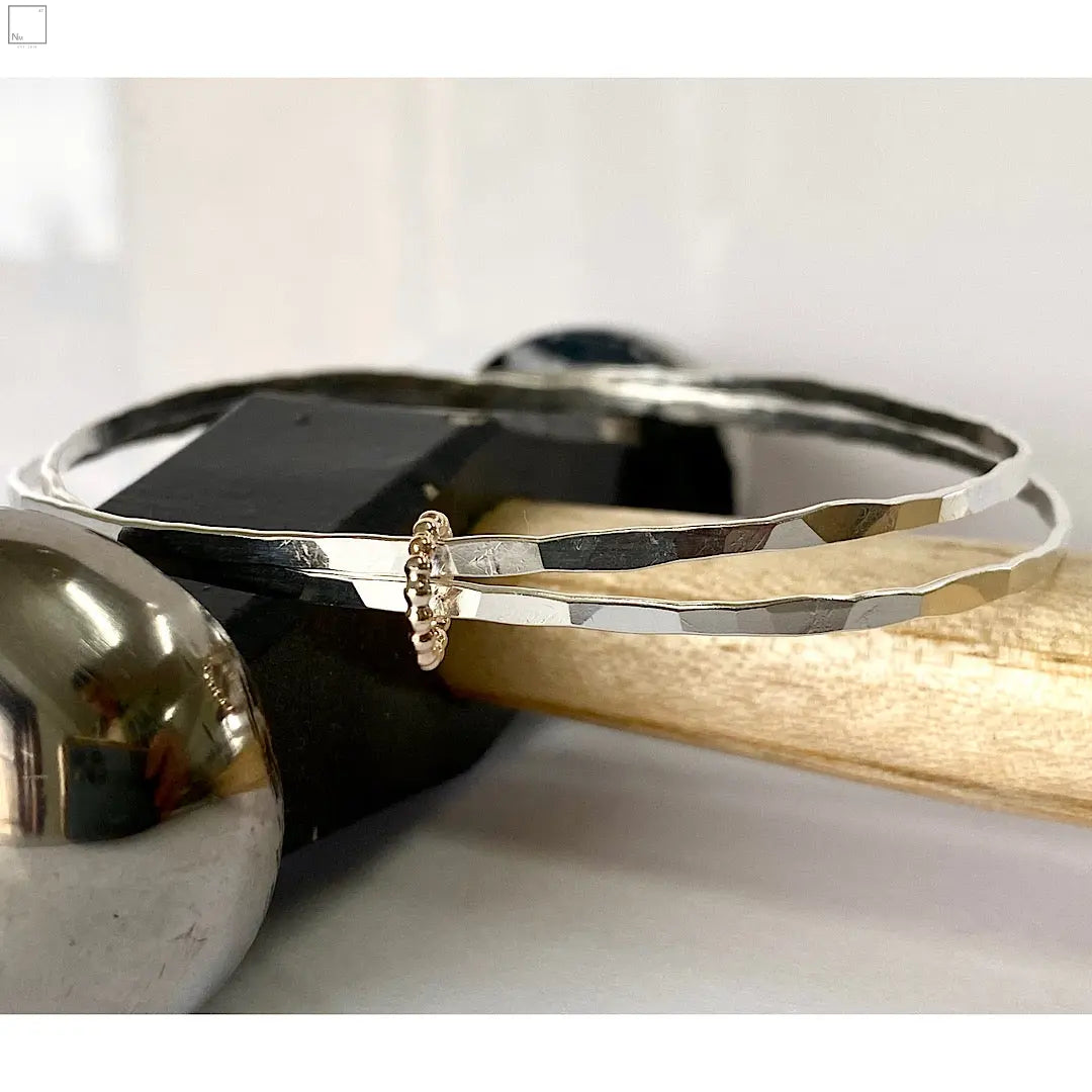 Double sterling silver bangle with beaded hoop NM47