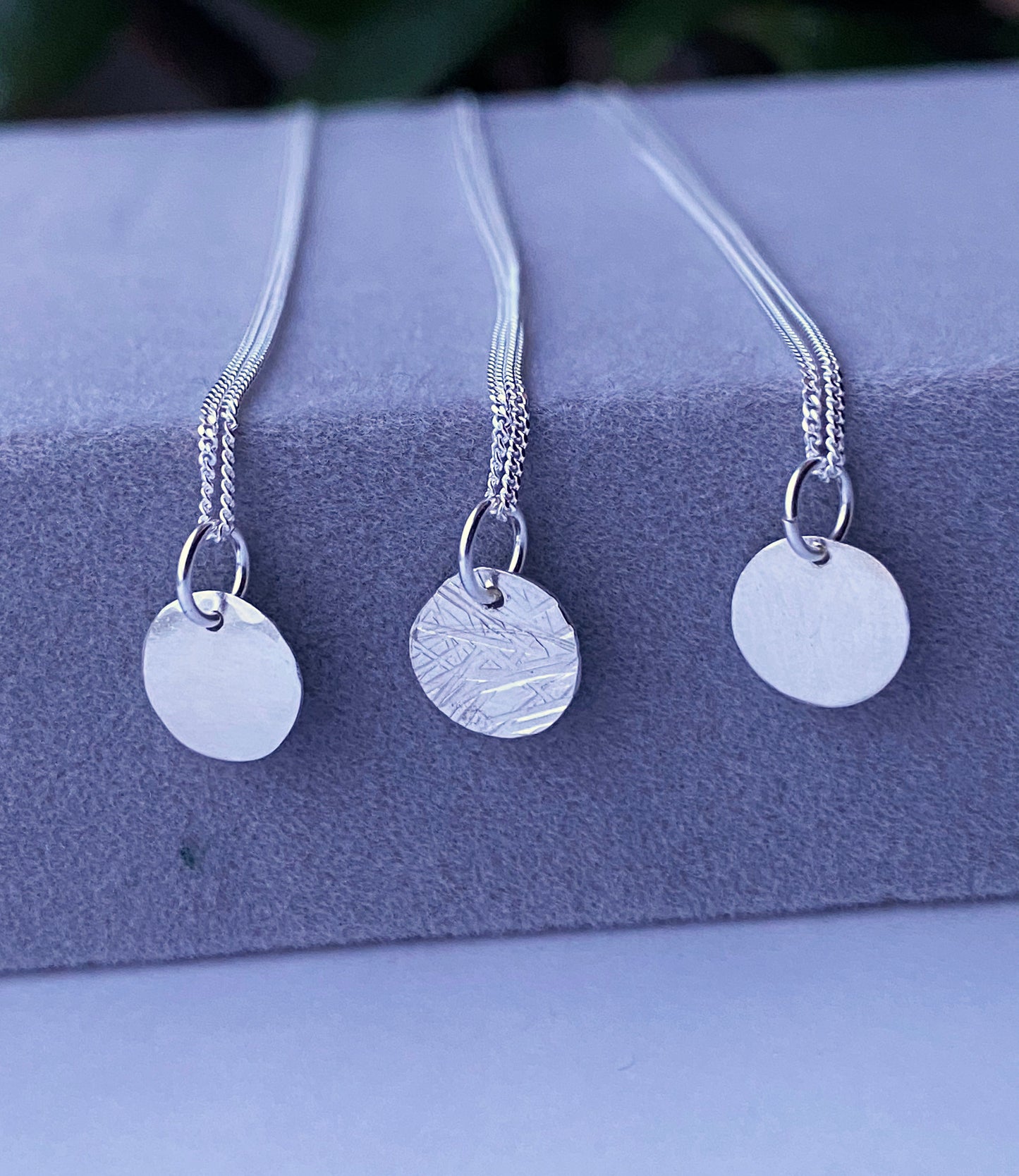 Silver disc necklace NM47