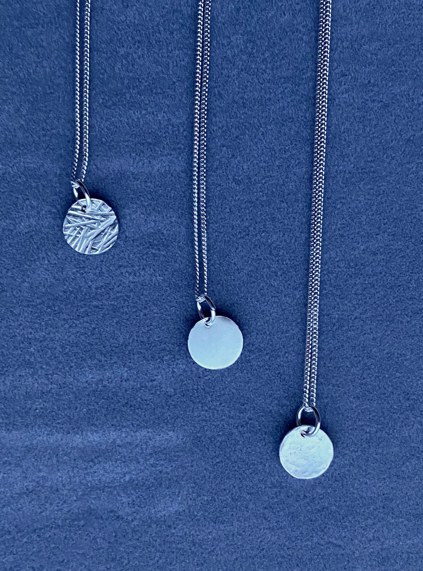 Silver disc necklace NM47