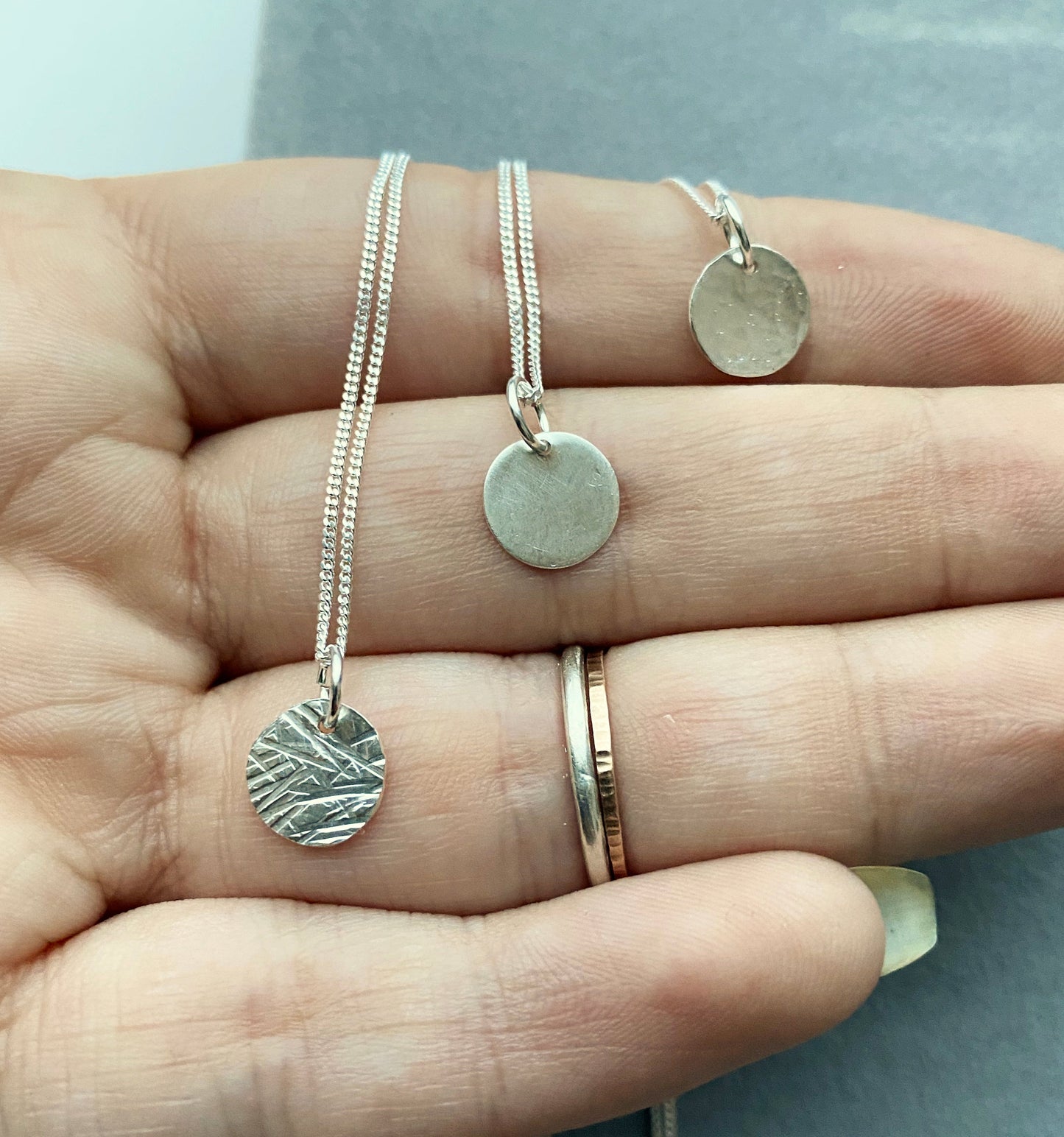 Silver disc necklace NM47