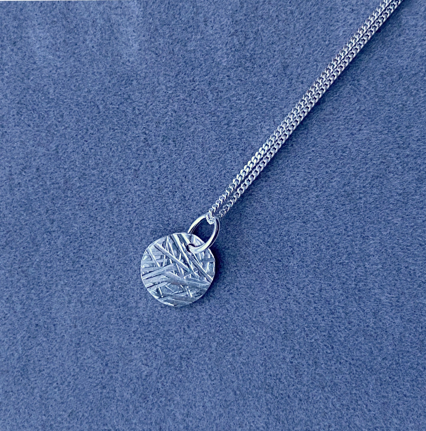 Silver disc necklace NM47