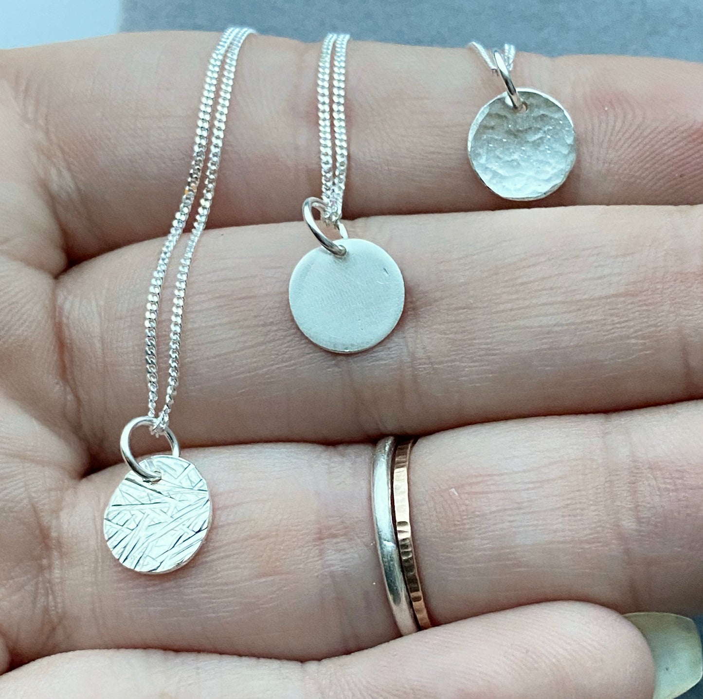 Silver disc necklace NM47