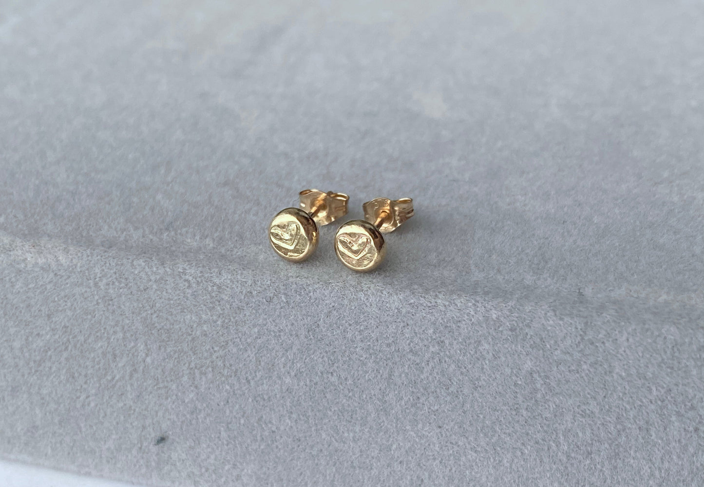 Solid 9ct yellow gold recycled heart nugget studs NM47