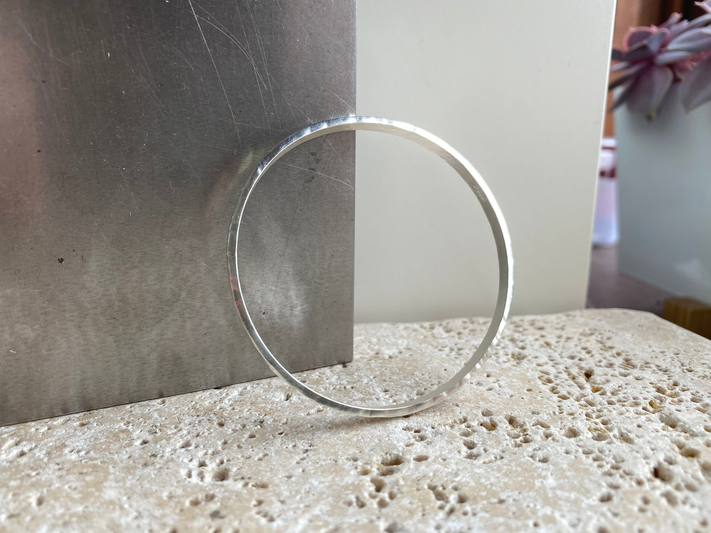 Chunky 3.5mm wide sterling silver bangle NM47