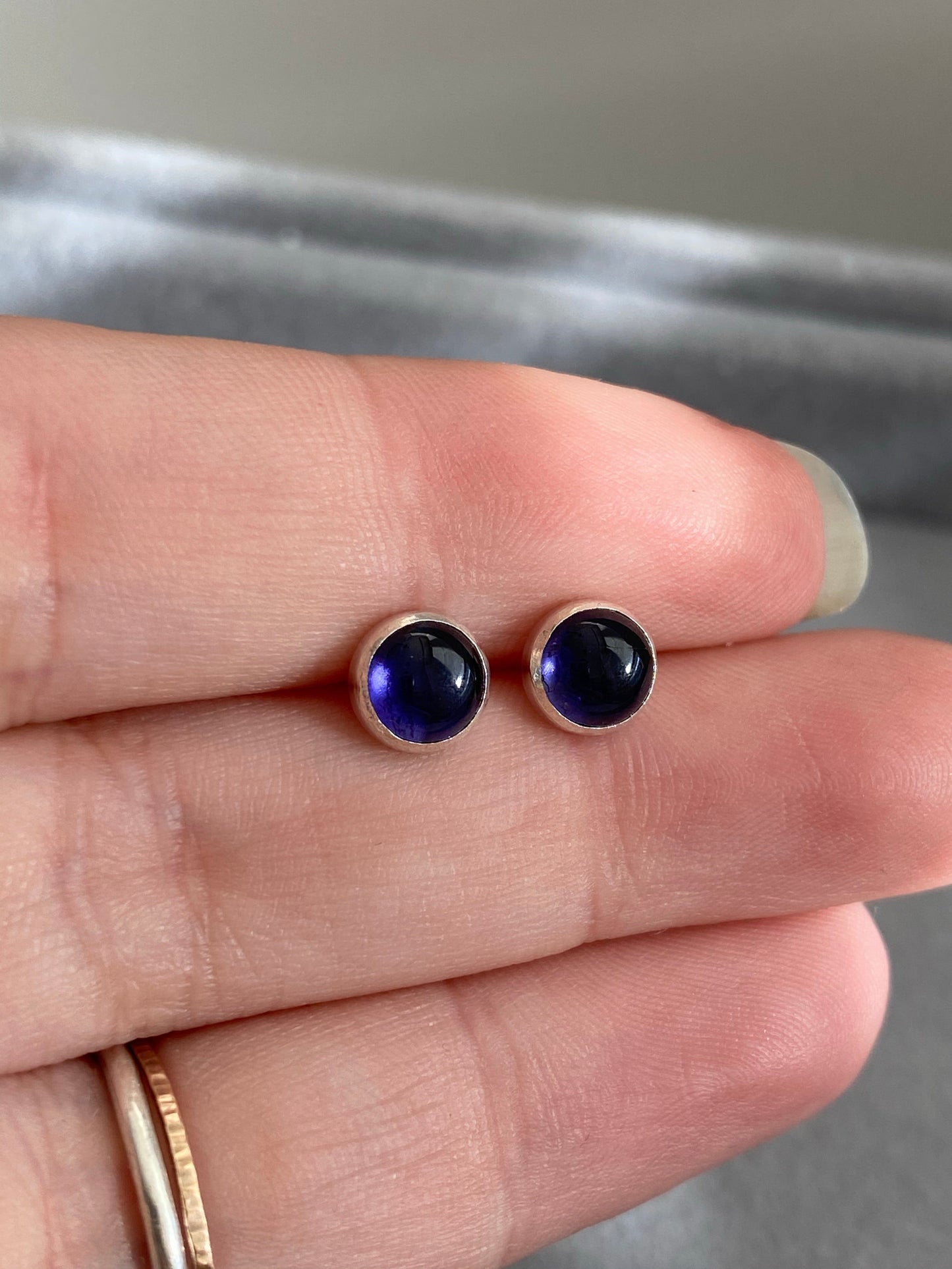 Iolite studs NM47