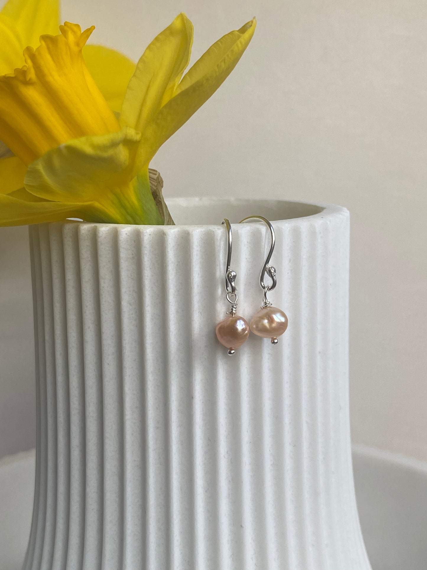 Peach Pearl earrings NM47