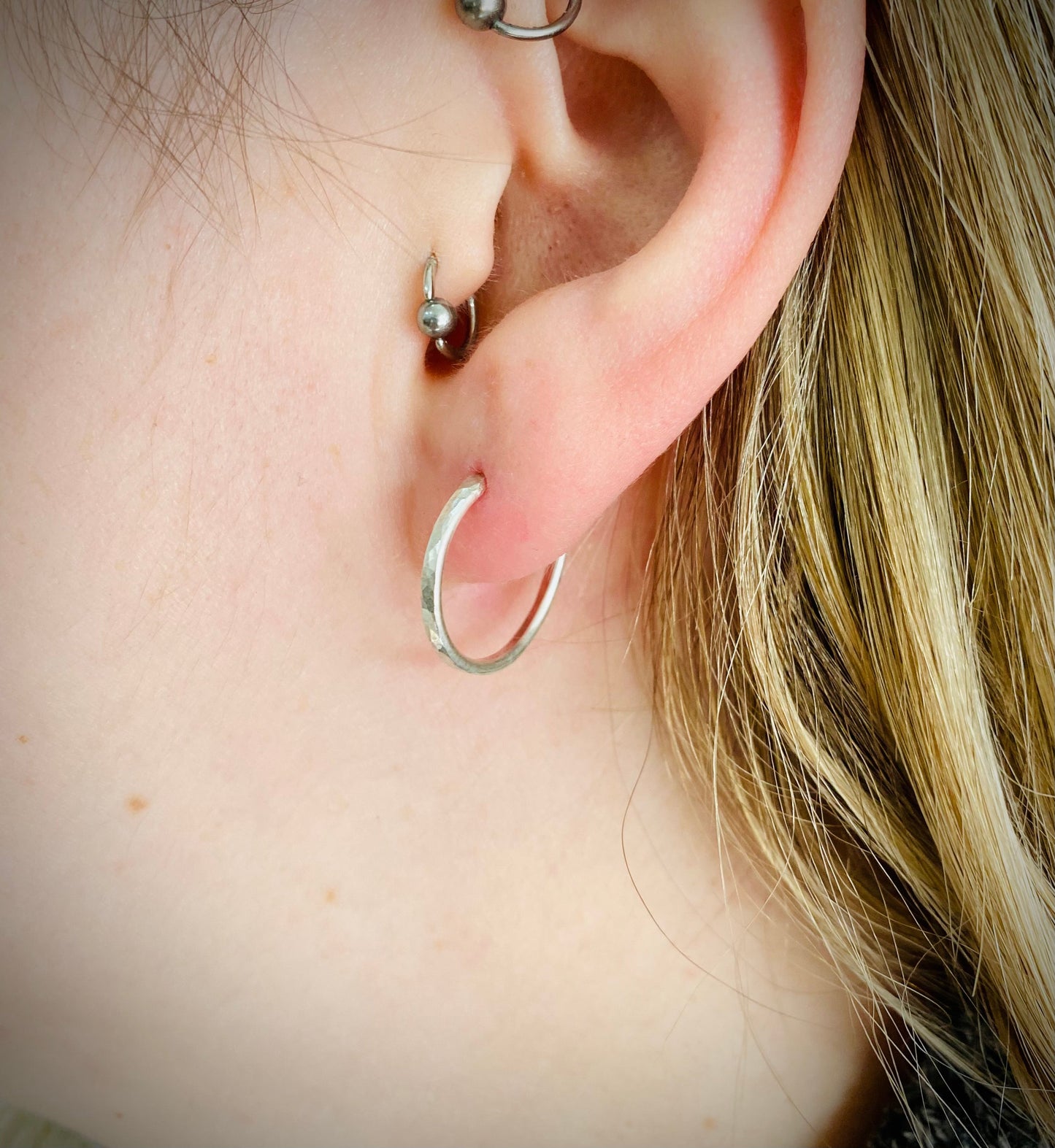 Everyday silver hoops NM47
