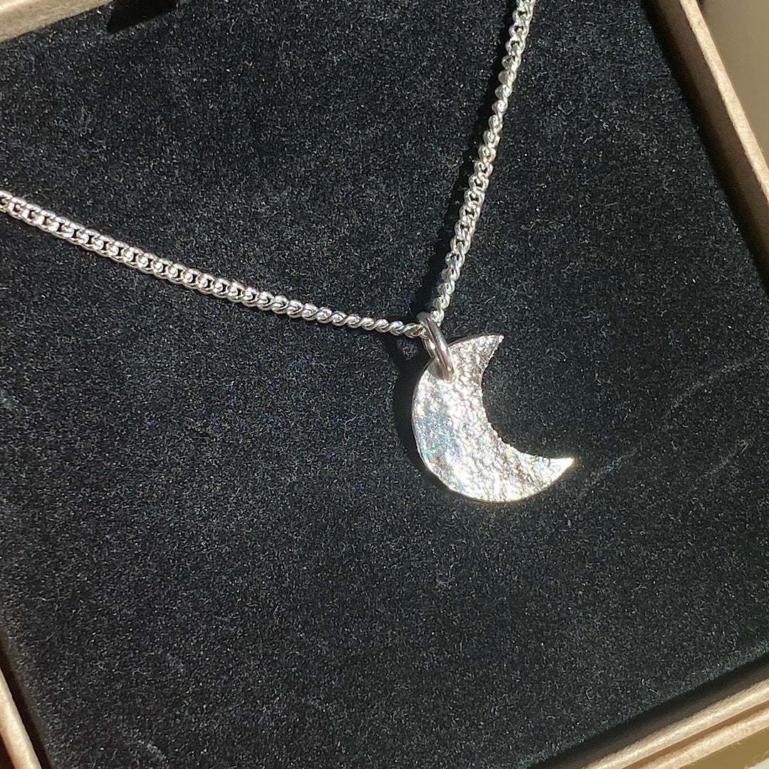 Luna necklace NM47