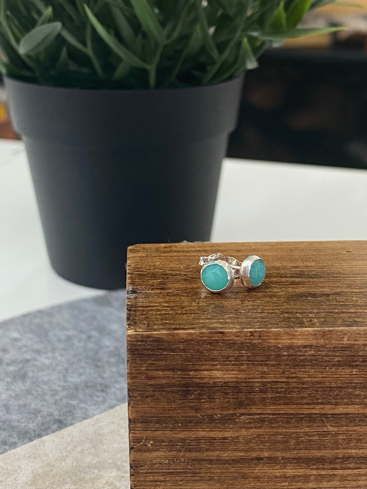 Amazonite studs NM47