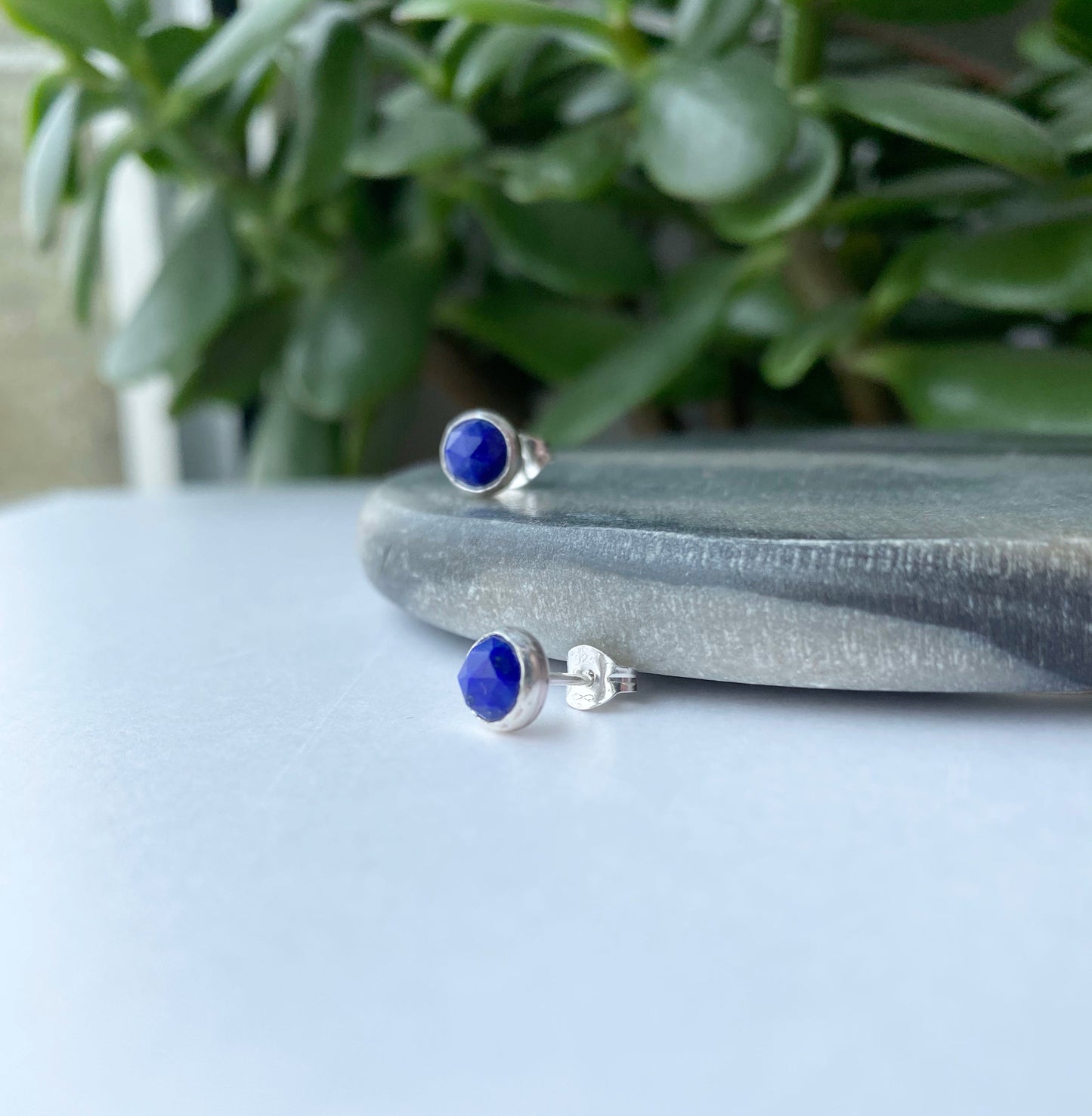 Lapis Lazuli studs NM47