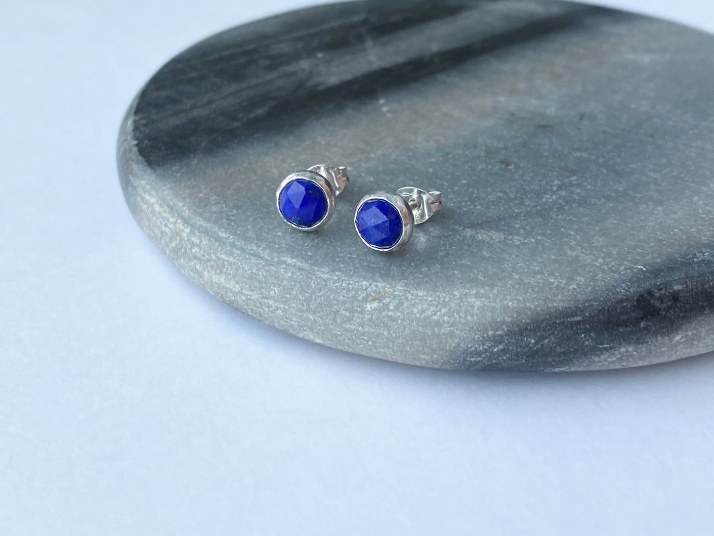Lapis Lazuli studs NM47