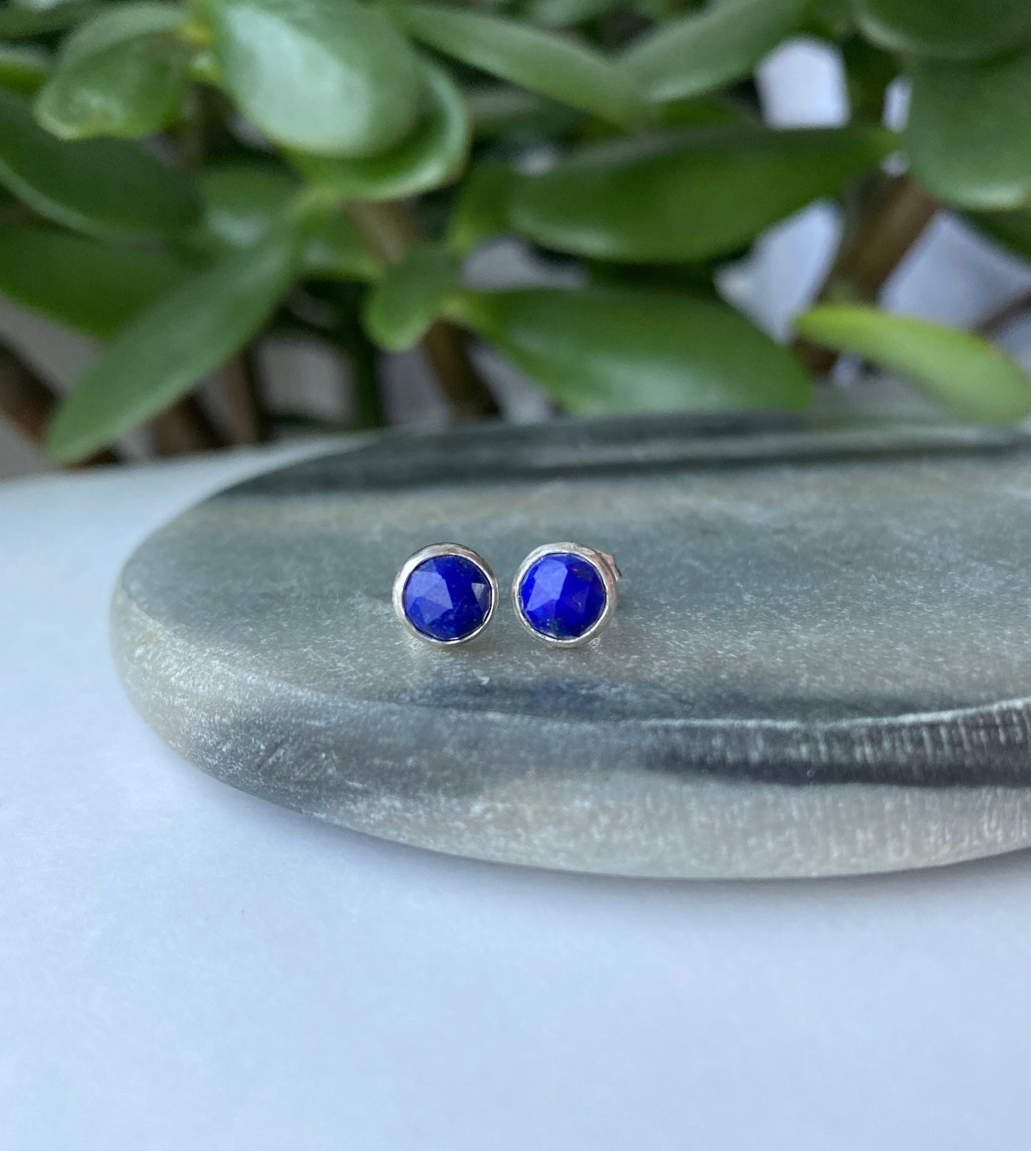 Lapis Lazuli studs NM47