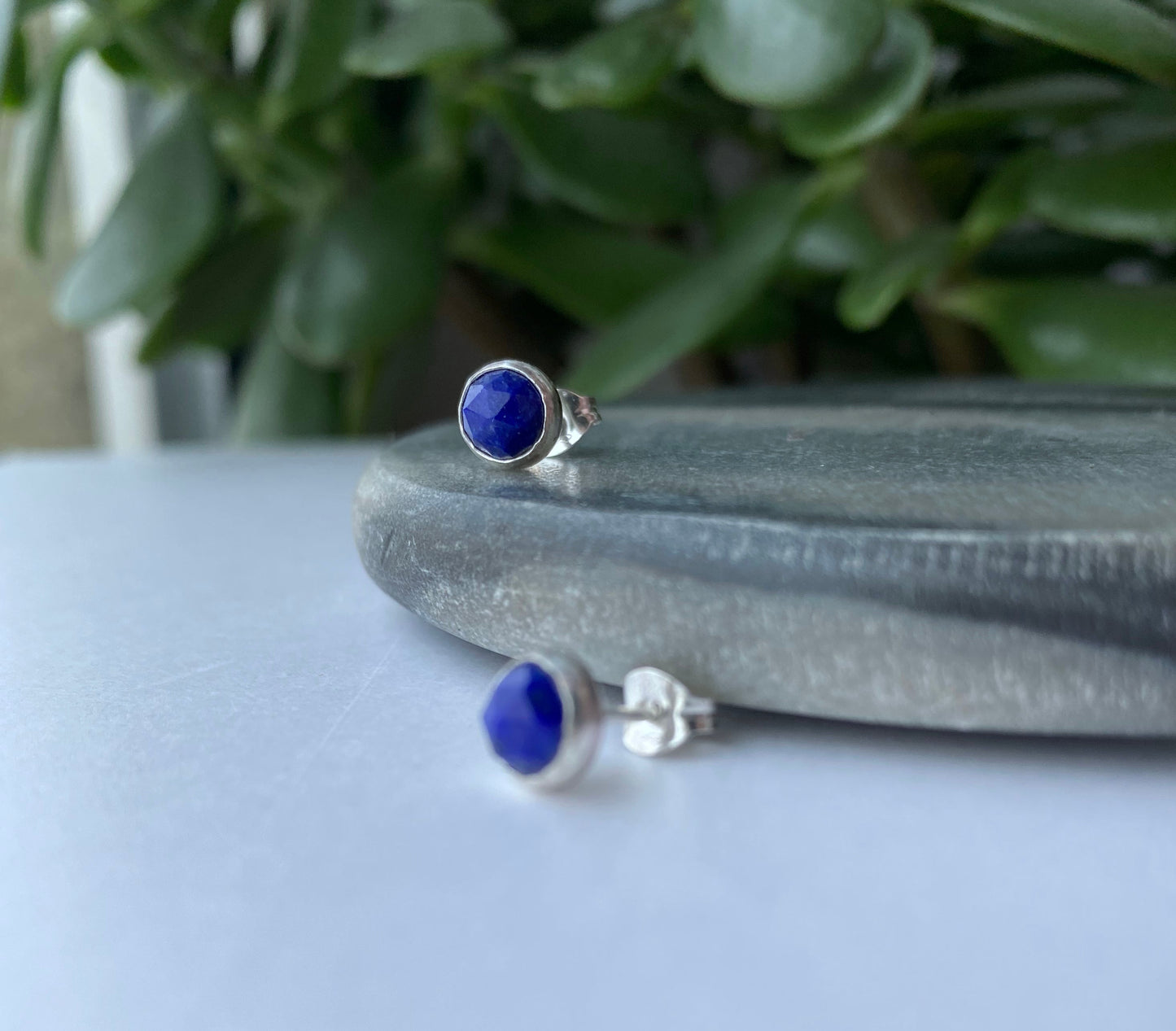 Lapis Lazuli studs NM47