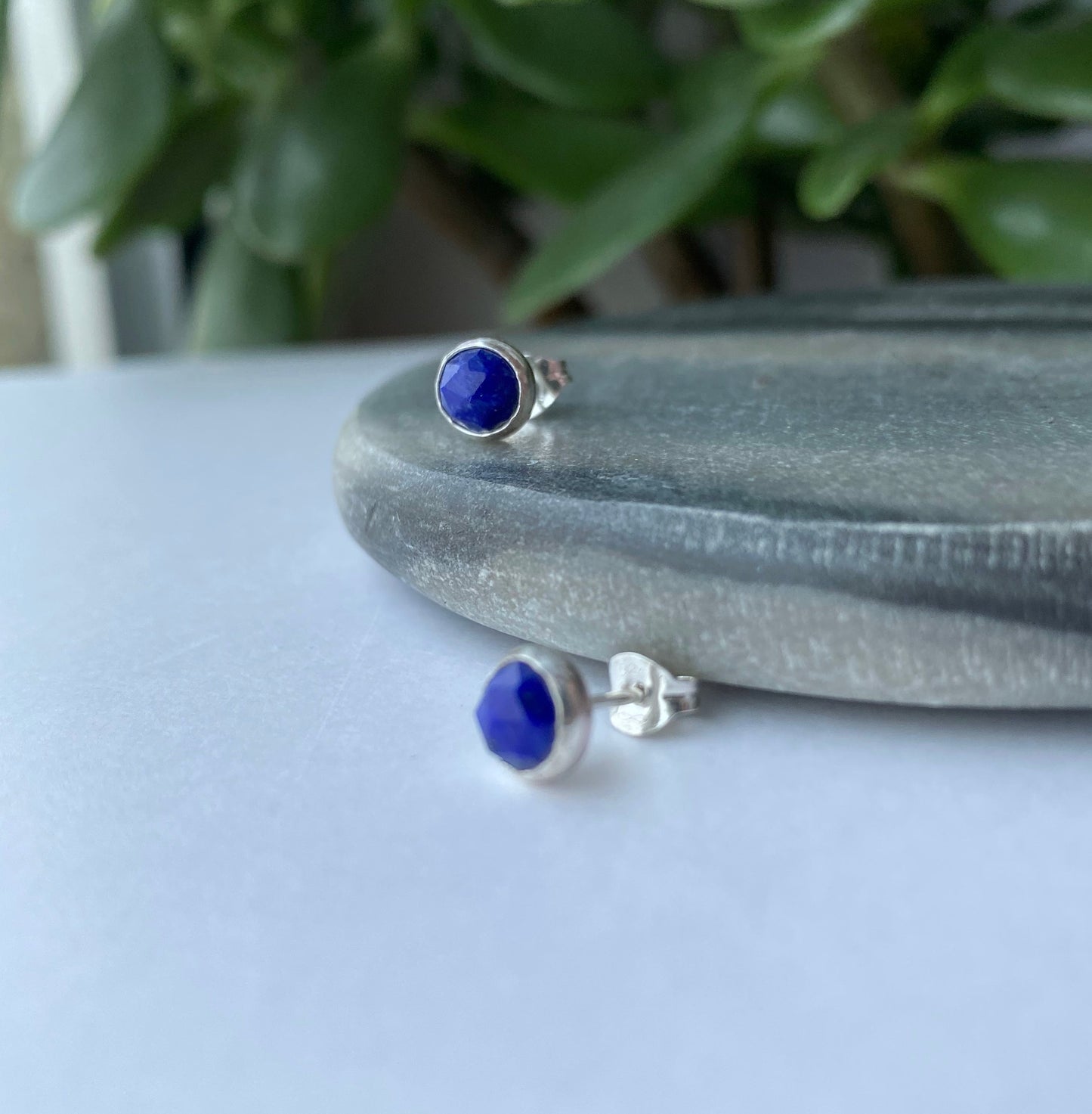 Lapis Lazuli studs NM47
