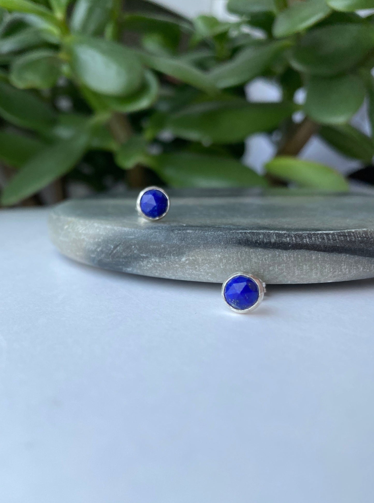 Lapis Lazuli studs NM47