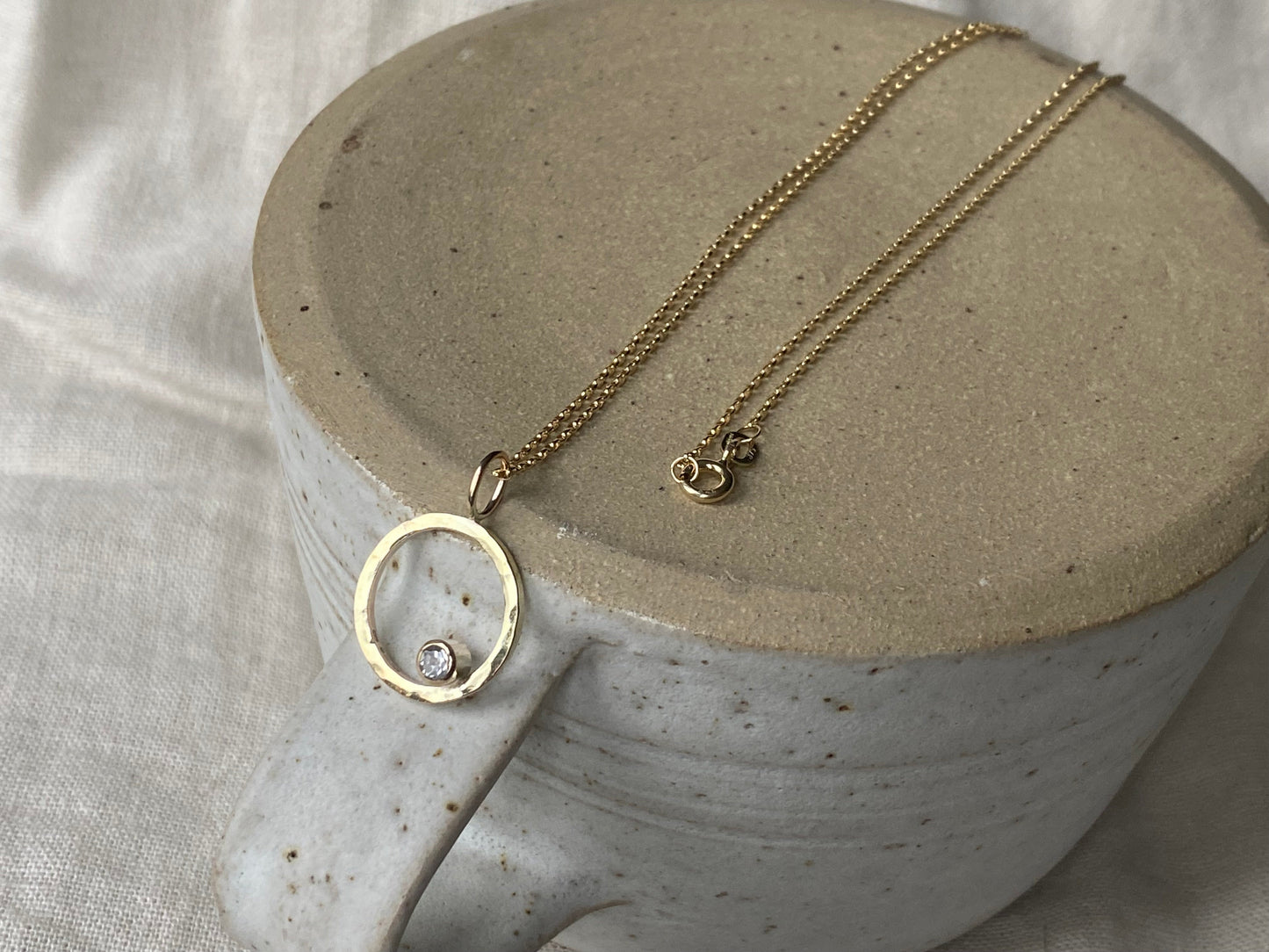 New - Solid 9ct Yellow Gold and White Topaz sparkle necklace NM47
