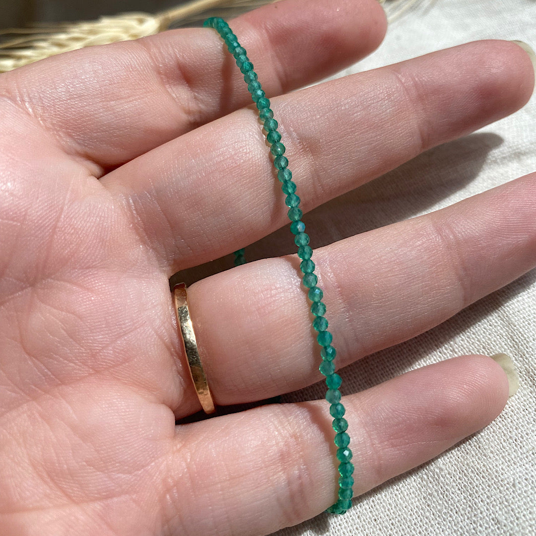 Gemstone beaded bracelet- Green Onyx - July alt birthstone NM47