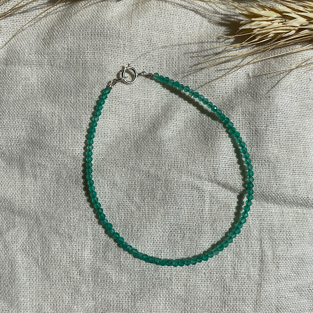 Gemstone beaded bracelet- Green Onyx - July alt birthstone NM47