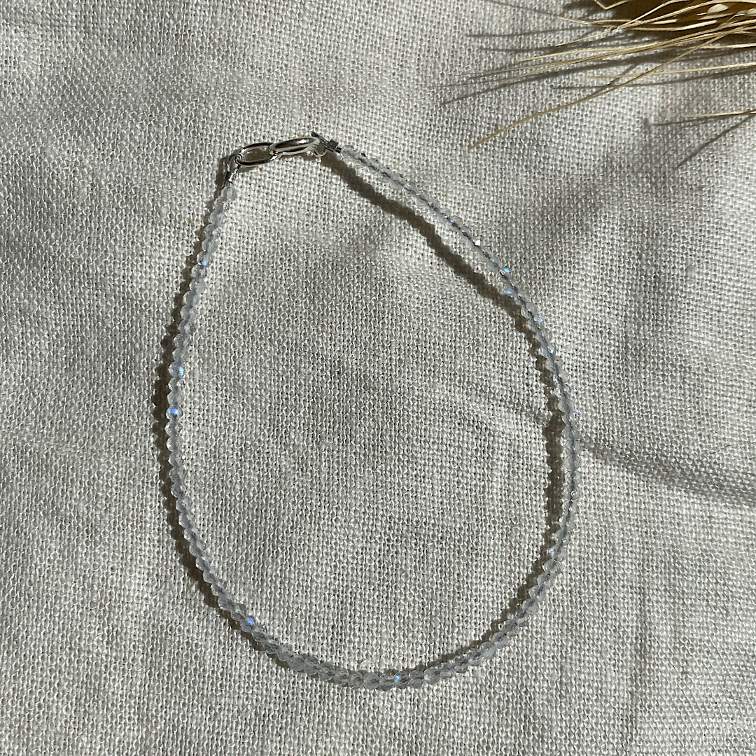 Gemstone beaded bracelet - Moonstone - June alt birthstone NM47