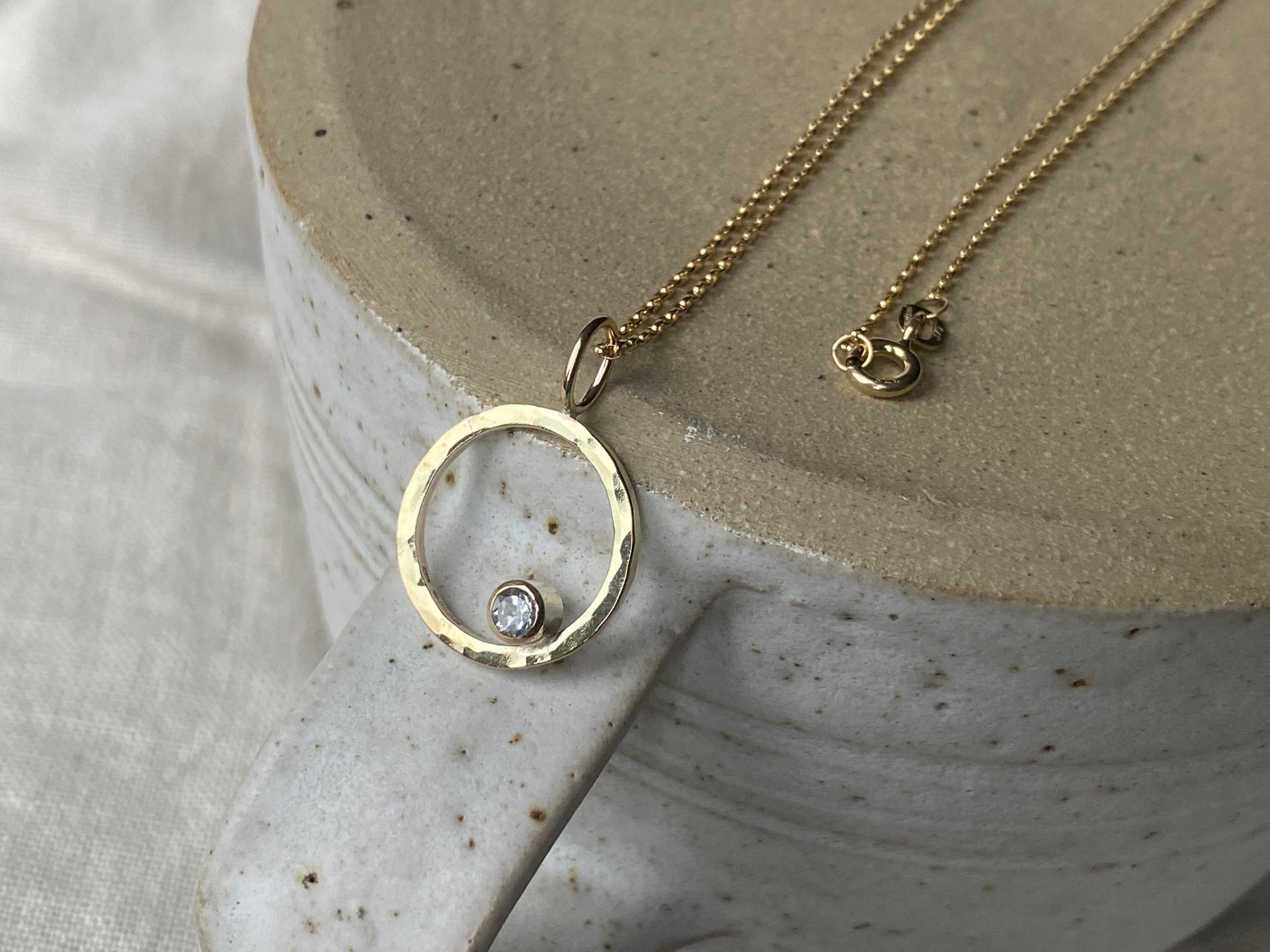 New - Solid 9ct Yellow Gold and White Topaz sparkle necklace NM47