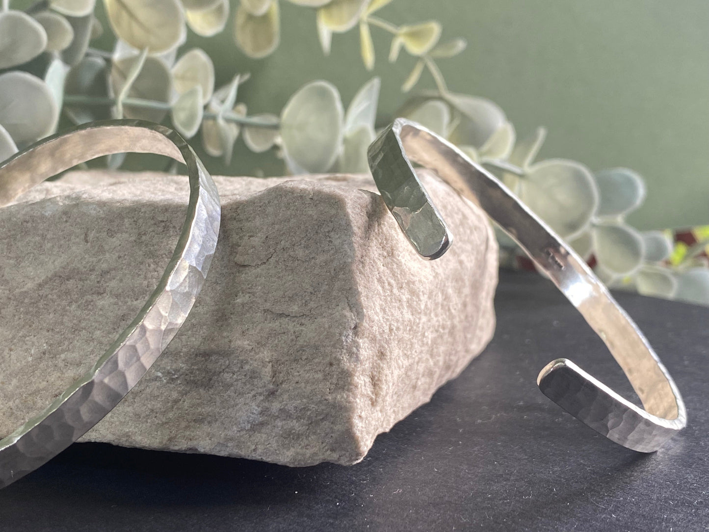 Solid silver cuff NM47