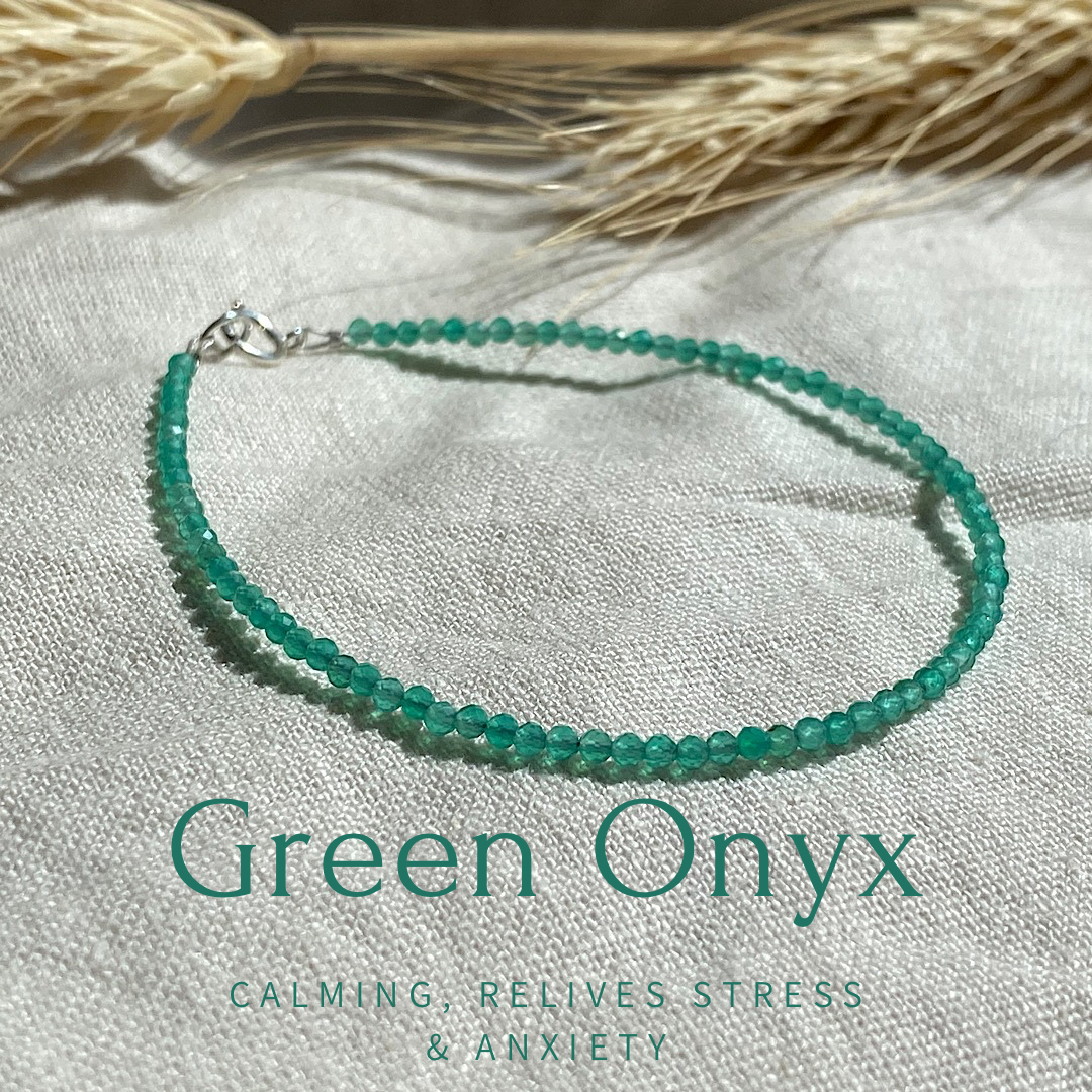 Gemstone beaded bracelet- Green Onyx - July alt birthstone NM47