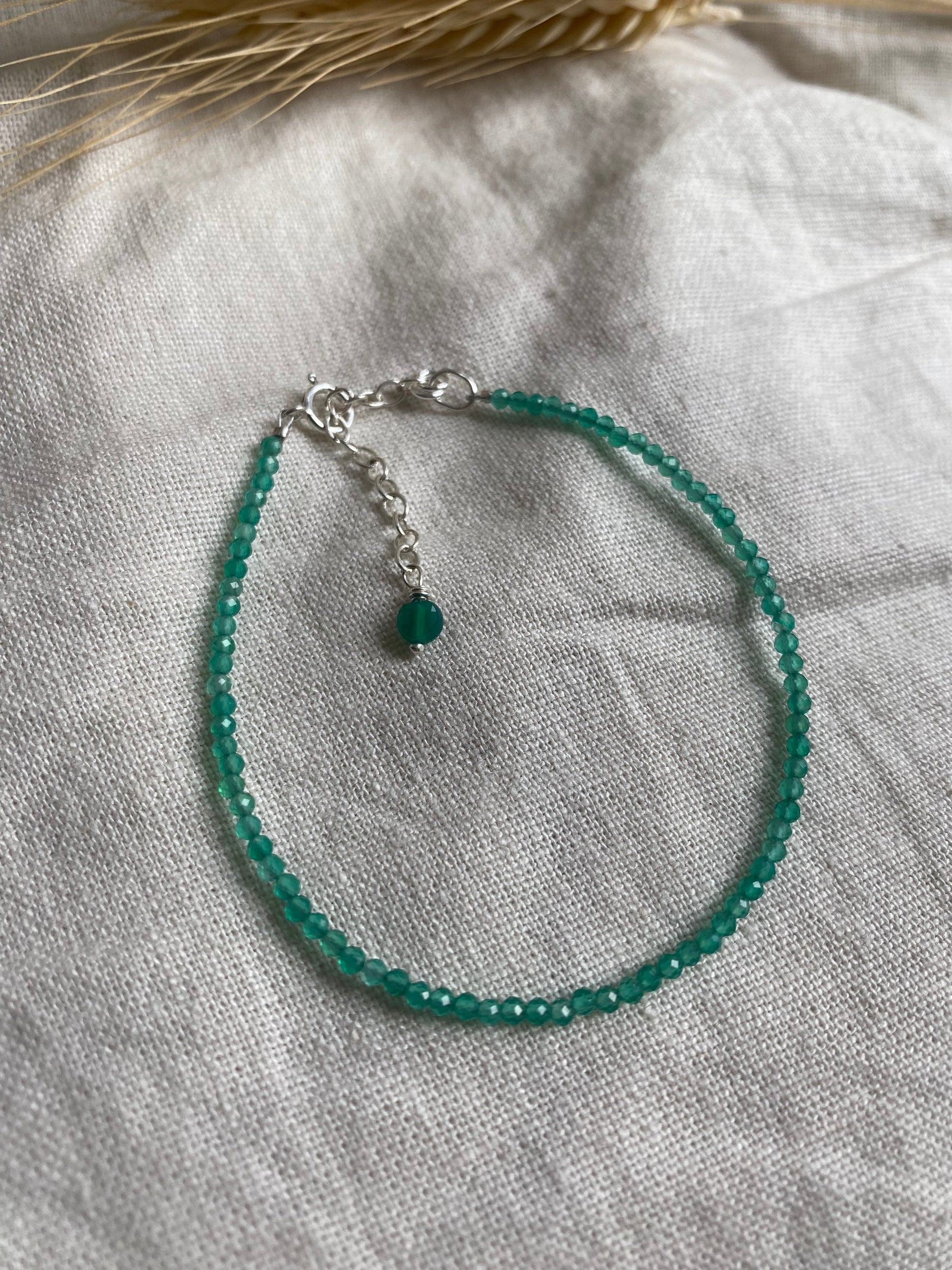 Gemstone beaded bracelet- Green Onyx - July alt birthstone NM47