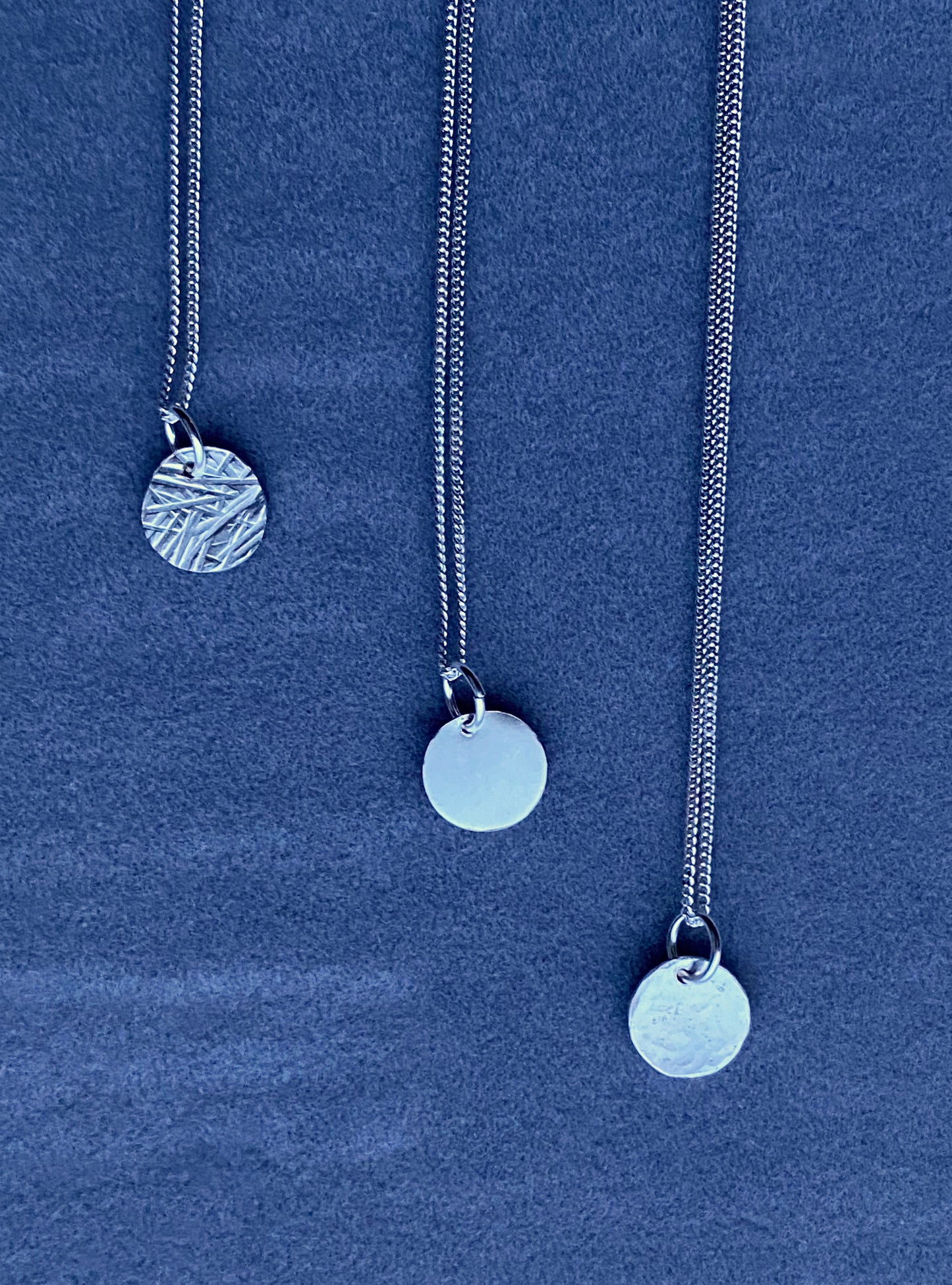 Silver disc necklace