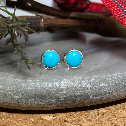 Turquoise studs NM47