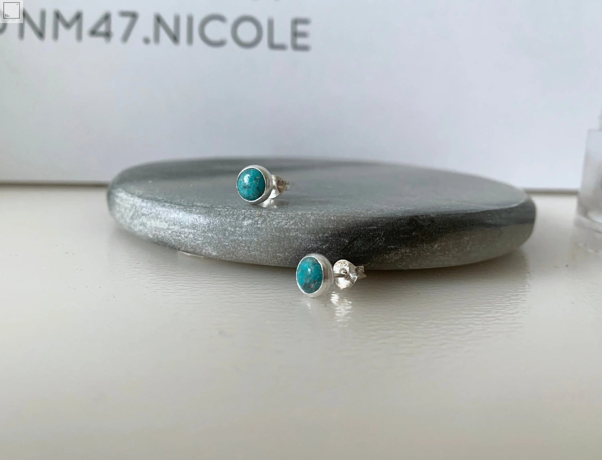 Turquoise studs NM47