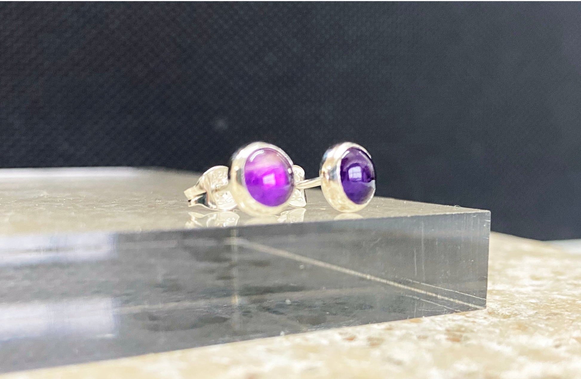 Amethyst studs NM47