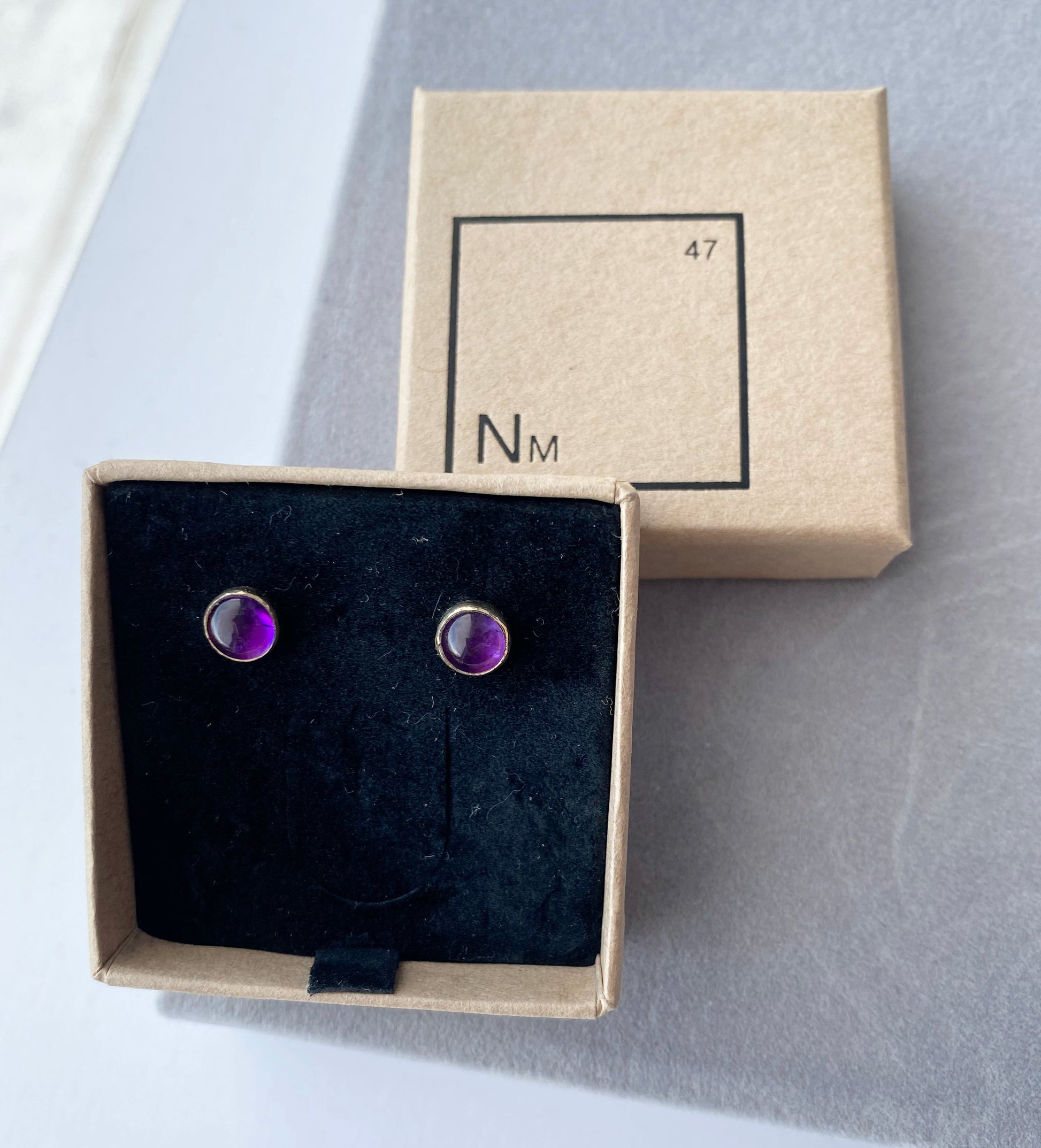 Solid 9ct gold Amethyst studs NM47