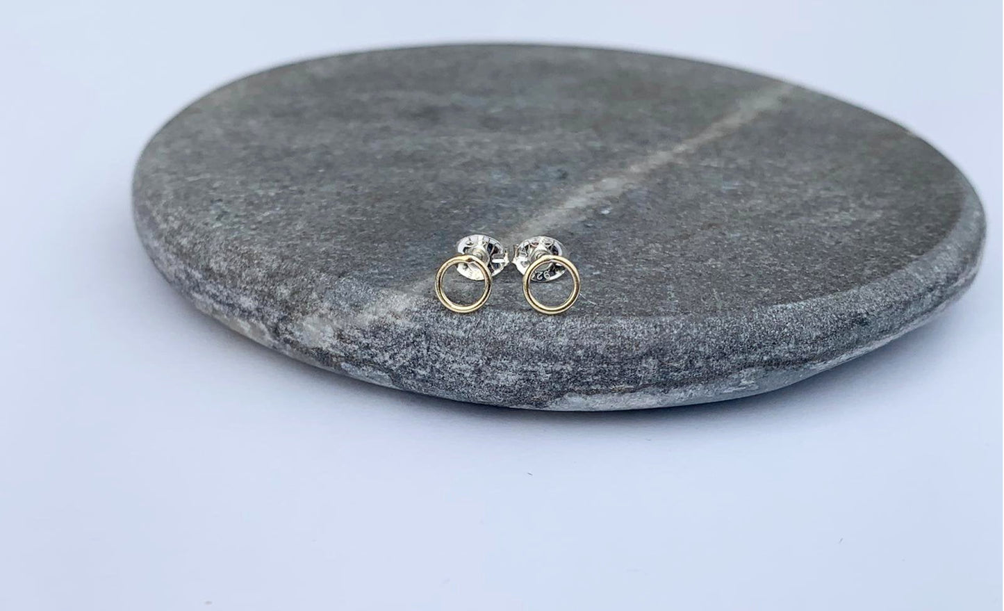 Gold circle studs NM47
