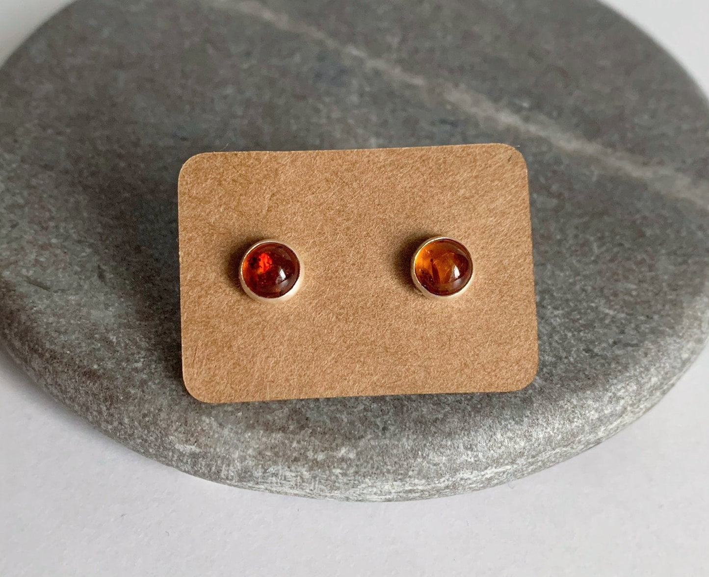 Amber Studs NM47