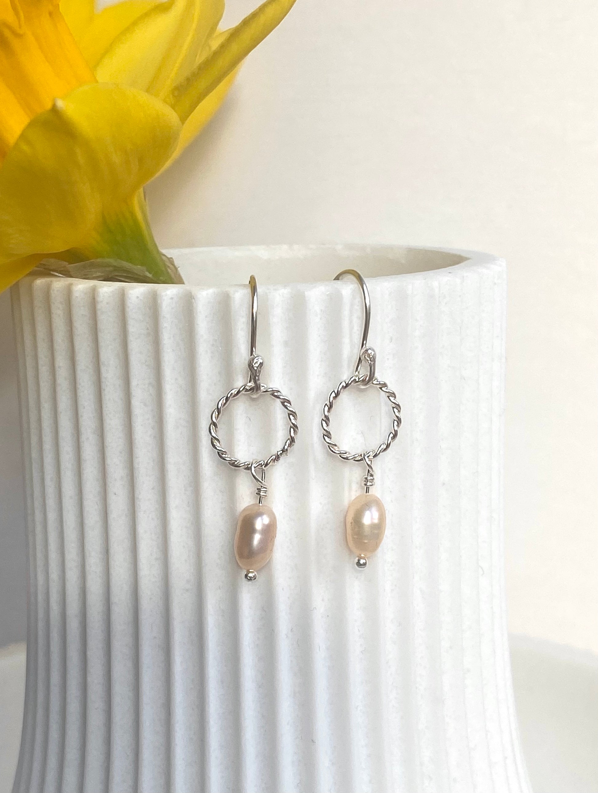 Dusty pink Pearl earrings NM47