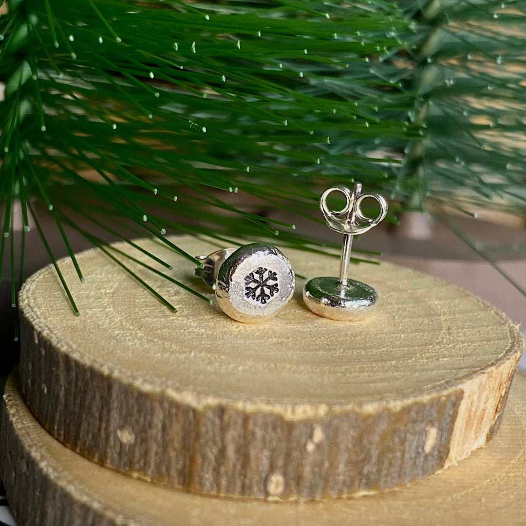 Recycled snowflake nugget studs