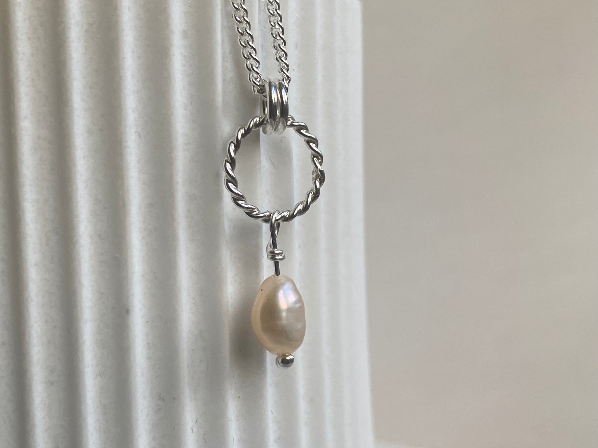 Dusty pink Pearl necklace NM47
