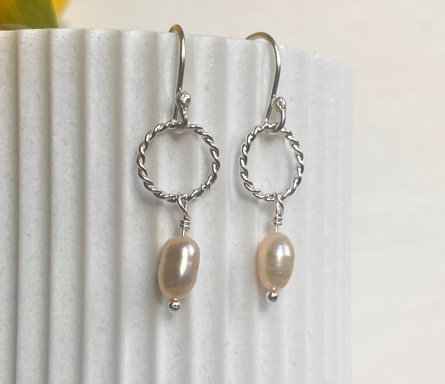 Dusty pink Pearl earrings NM47