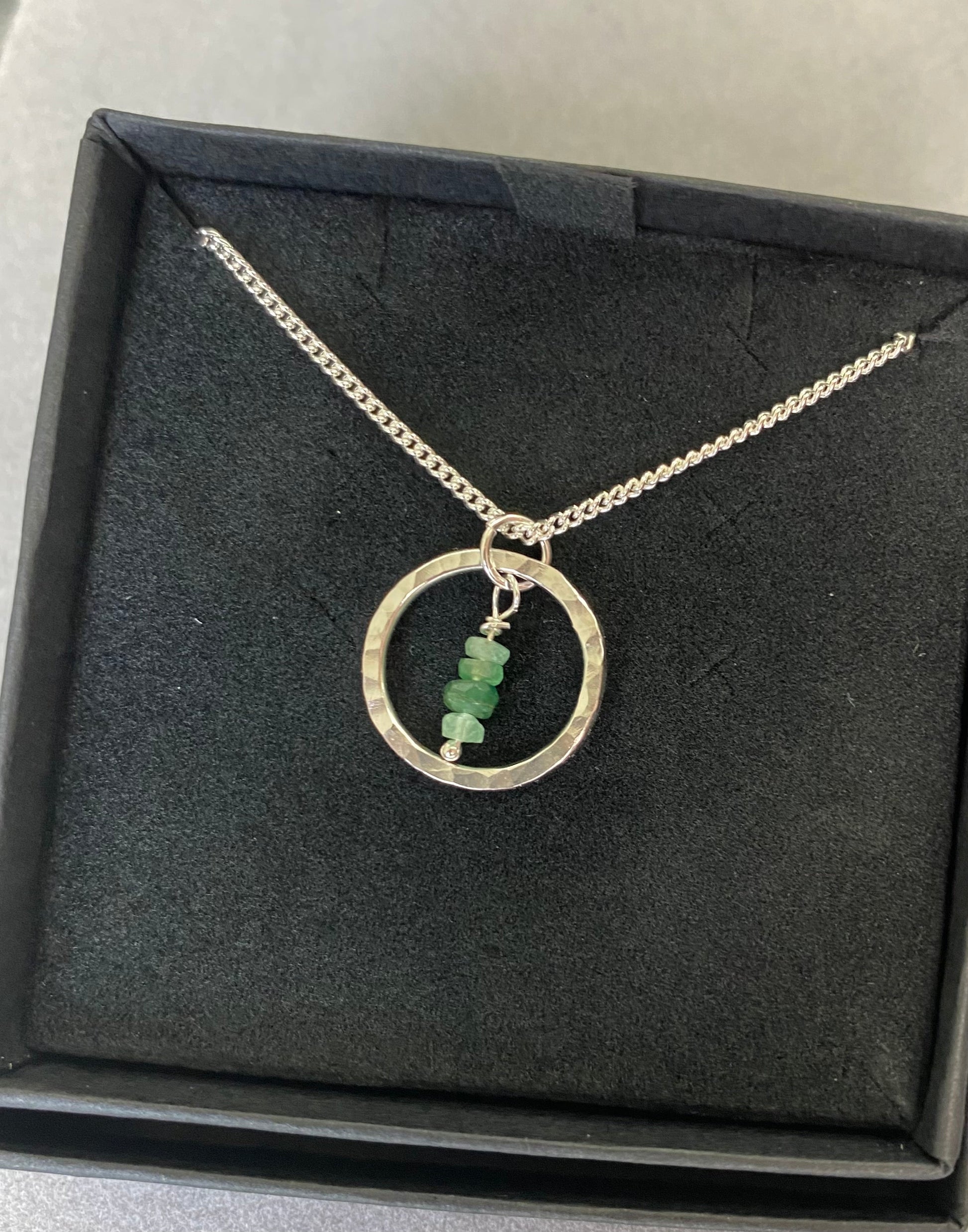 Emerald circle necklace NM47
