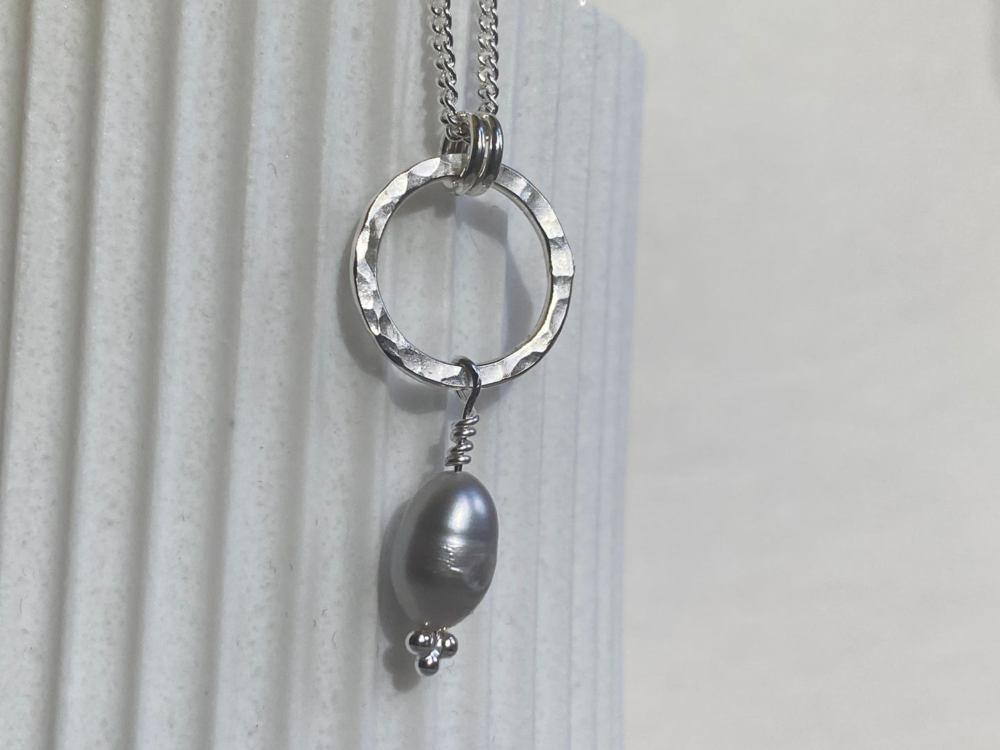 Limited piece- Grey pearl necklace