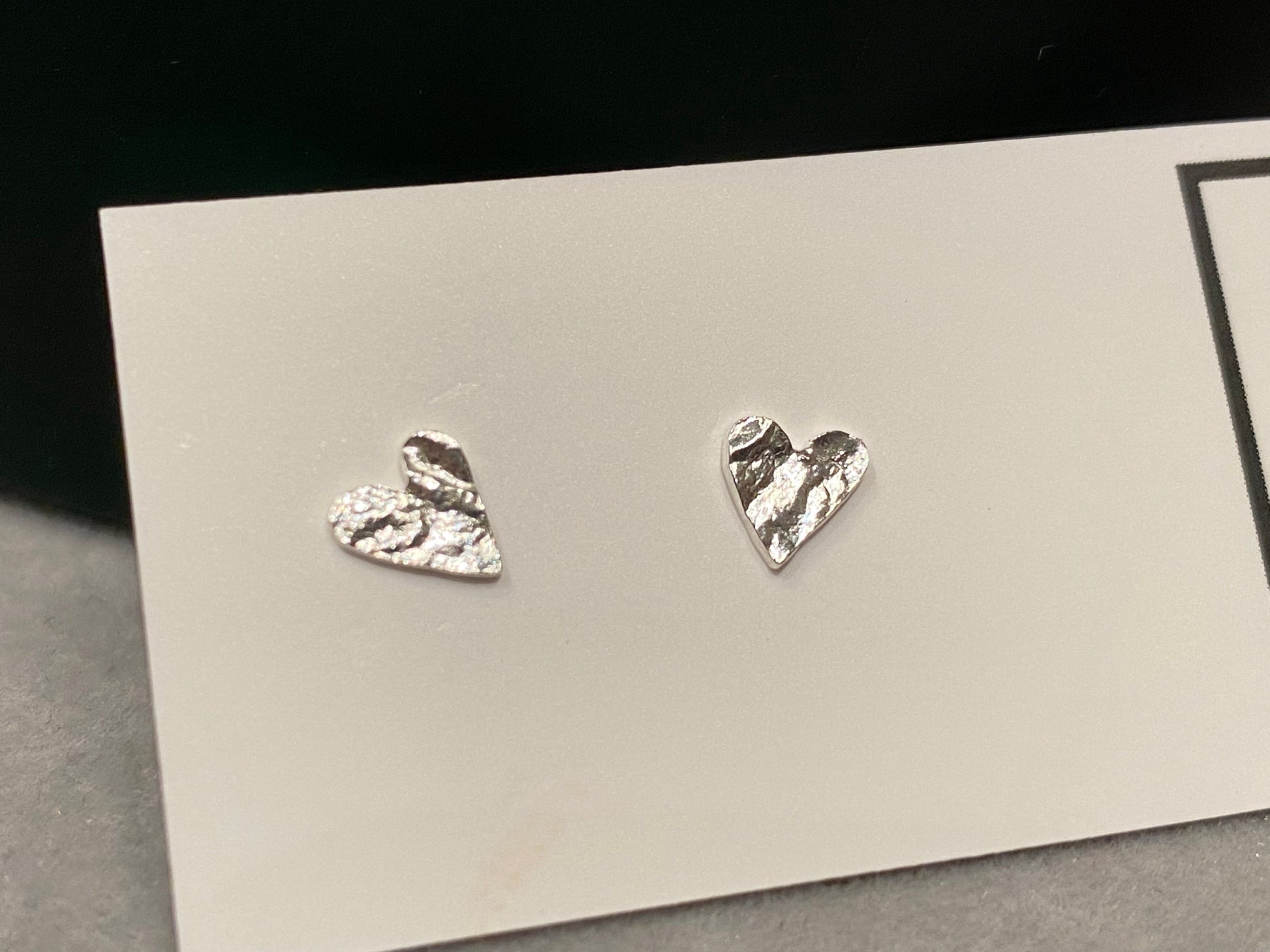 Love heart stud NM47